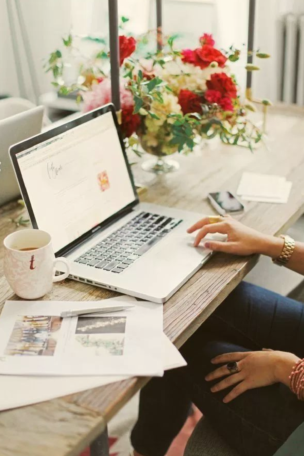 Imágenes de cursos digitales en línea.